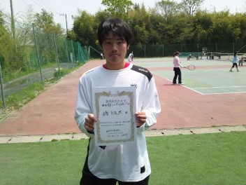 04/25(水) 男子シングルス オープン 優勝＜インスピリッツテニスクラブ＞