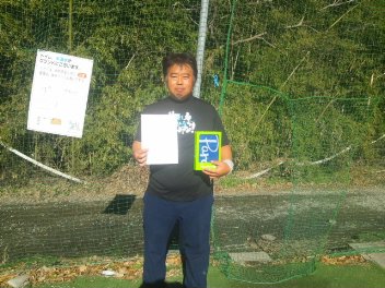 01/01(火) 男子シングルス 中級 賞品付 優勝＜インスピリッツテニスクラブ＞