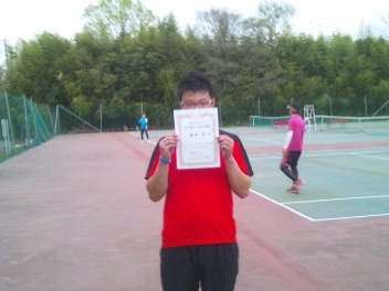 04/06(月) 男子シングルス 中級 優勝＜インスピリッツテニスクラブ＞