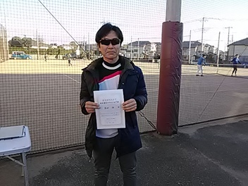 12/28(火) 男子シングルス 初中級 優勝＜東大宮テニスクラブ＞